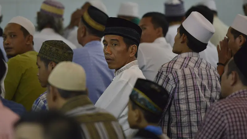 jokowi salat tarawih 