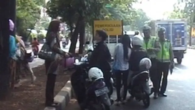 [VIDEO] Operasi Zebra `Sikat` Pengemudi Lalu-lintas Nakal