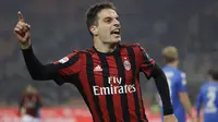 Gelandang AC Milan, Giacomo Bonaventura, berhasil mencetak dua gol dalam laga kontra Bologna di San Siro, Senin (11/12/2017). (AP/Luca Bruno)