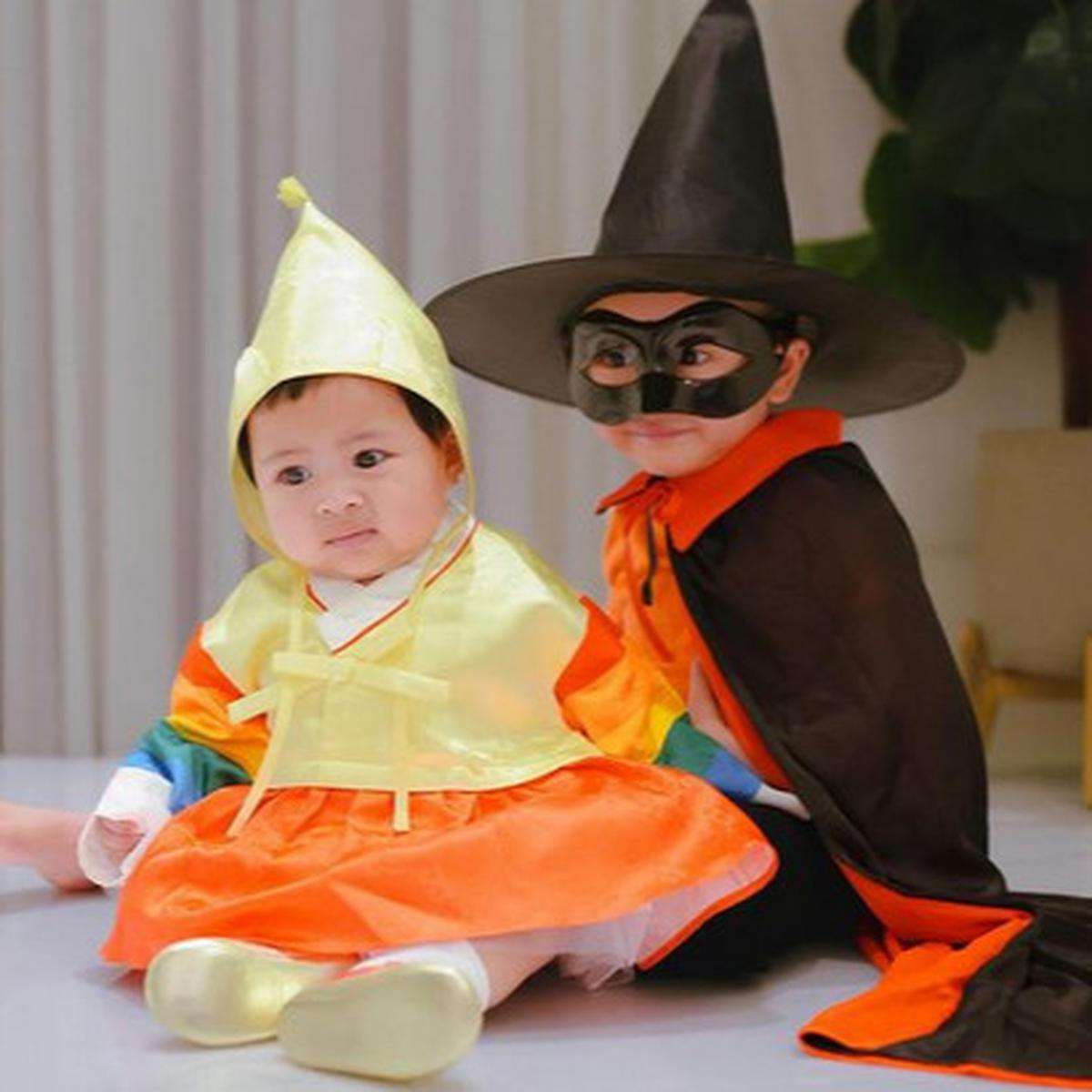 Ramai Disorot, Potret Baby Lily Disebut Tertekan Foto Pakai Hanbok Bareng 'Pesulap' Rayyanza