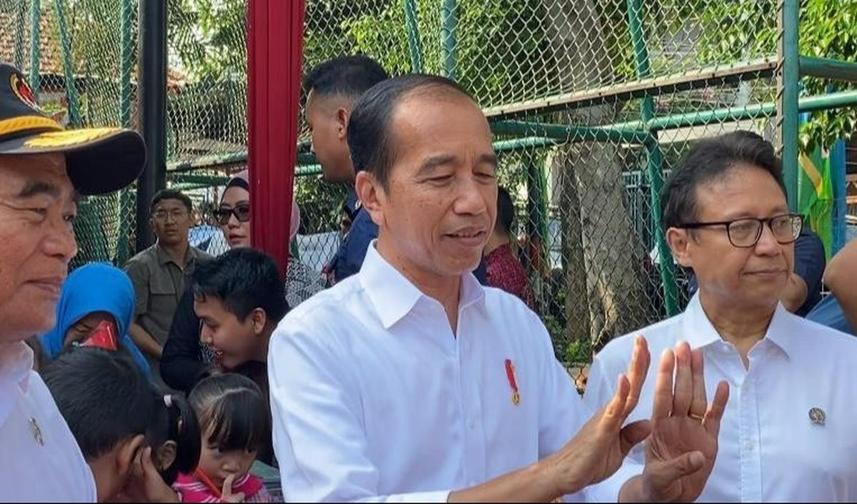"Sudah banyak terjadi karena judi harta benda habis terjual, karena judi suami istri bercerai," ujar Jokowi.