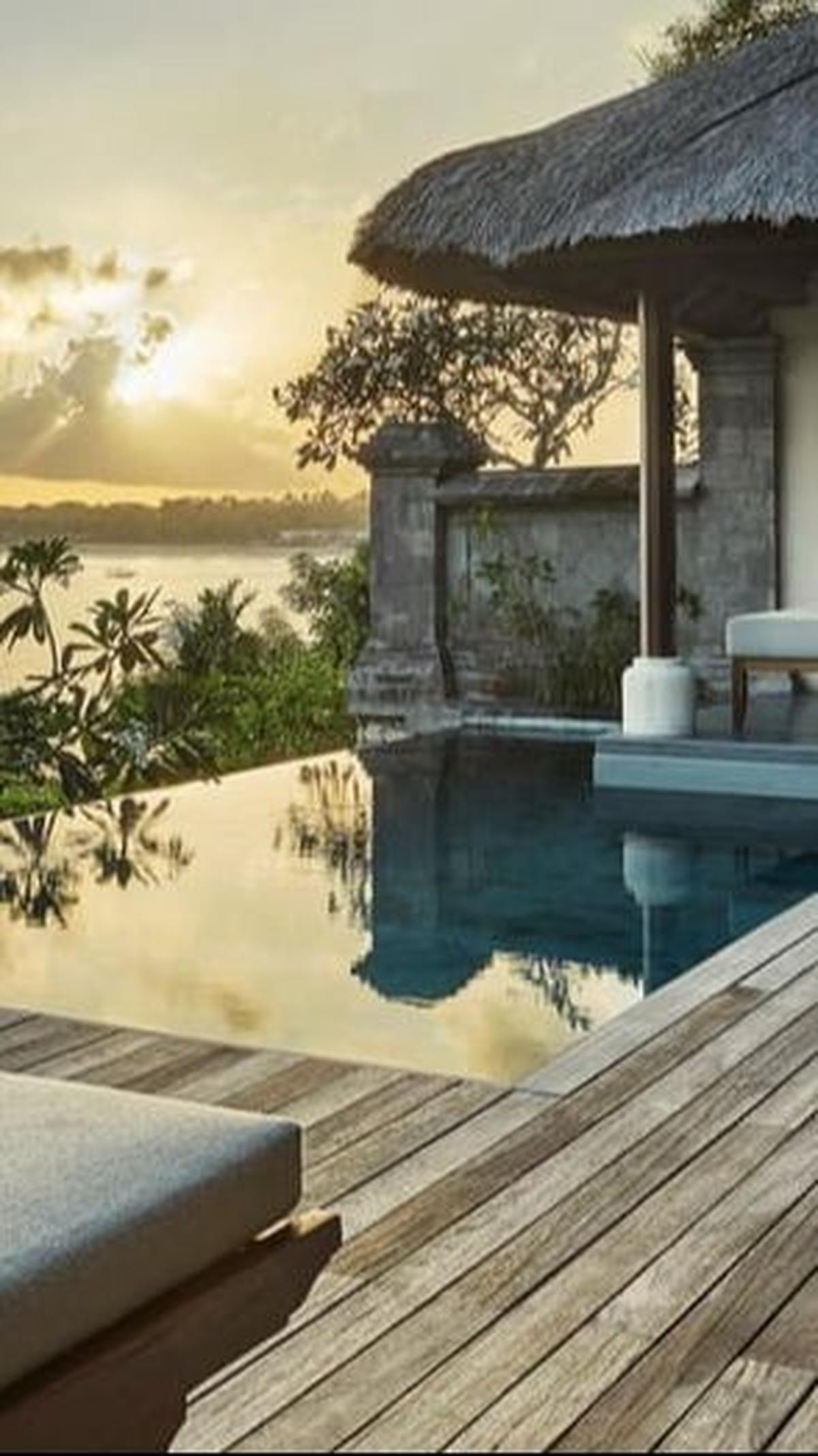 2. Four Seasons Resort Bali at Sayan<br>