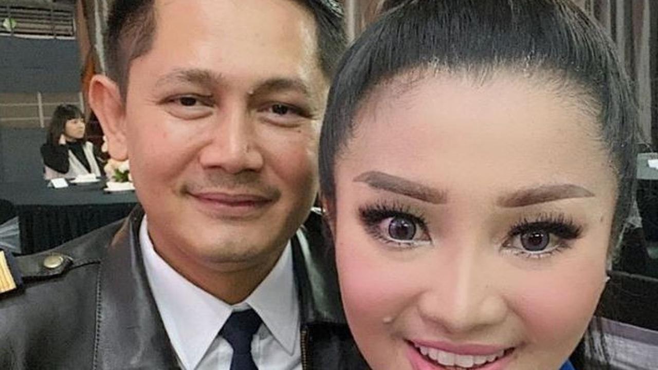 Ketujuh, Fitri Carlina dan Hendra Sumendap