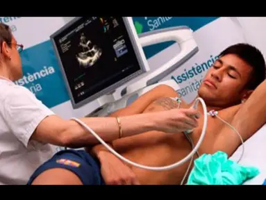 Neymar Jr pemain bintang asal Brasil punya kisah memilukan ketika kecil. Foto diambil ketika Neymar terkena anemia (6/8/2013) (www.subrayado.com.uy)