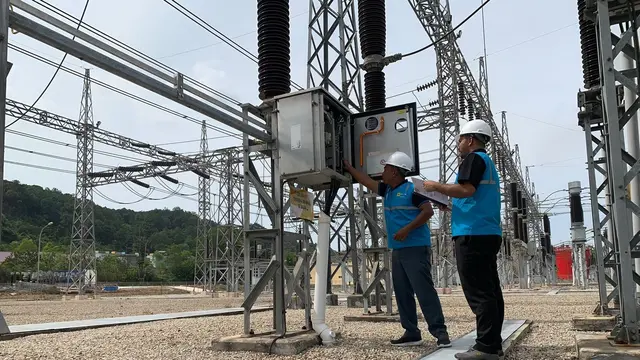 Pasokan listrik di Pulau Batam dan Pulau Bintan kini telah pulih kembali Selasa (3/1/2023). Gangguan pasokan listrik terjadi di kedua pula tersebut pada sejak Minggu 1 Jauari 2023. (Dok PLN Batam)