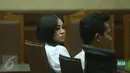 Annisa Bahar menjadi saksi di Sidang kasus penipuan dengan tersangka Sandy Tumiwa, Jakarta, Selasa (1/3/2016). Annisa Bahar menjadi satu diantara 10 saksi lainya yang dihadirkan Jaksa Penuntut Umum (JPU). (Liputan6.com/Herman Zakharia)