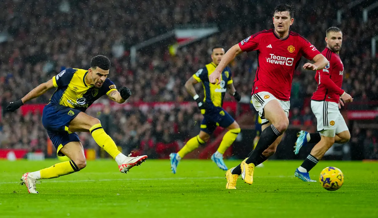 Manchester United dipermalukan Bournemouth pada pekan ke-16 Liga Inggris. Skuad racikan Erik ten Hag dibantai tiga gol tanpa balas. (AP Photo/Jon Super)