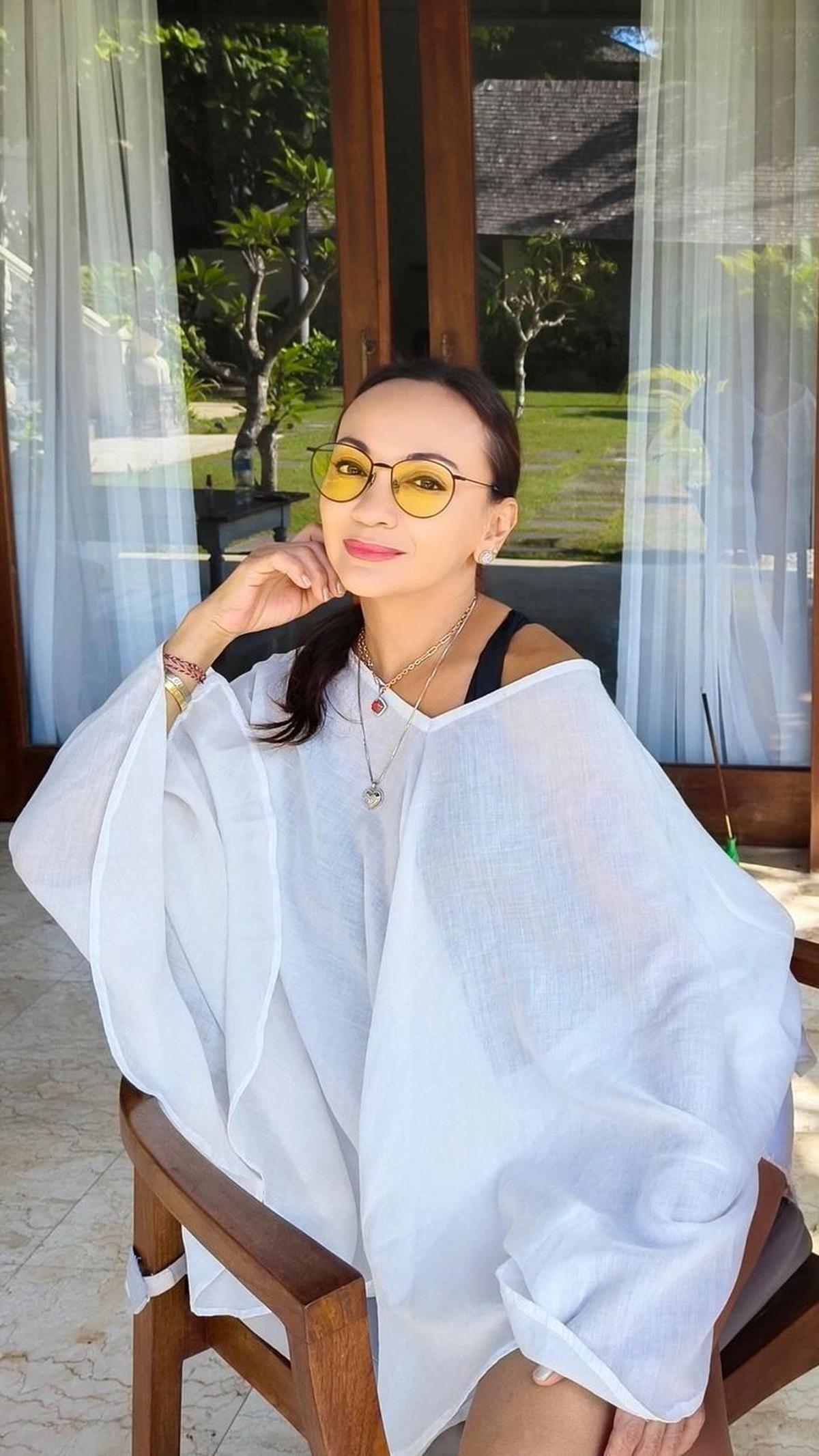 Suasana saat Memasuki Rumah Gladys
