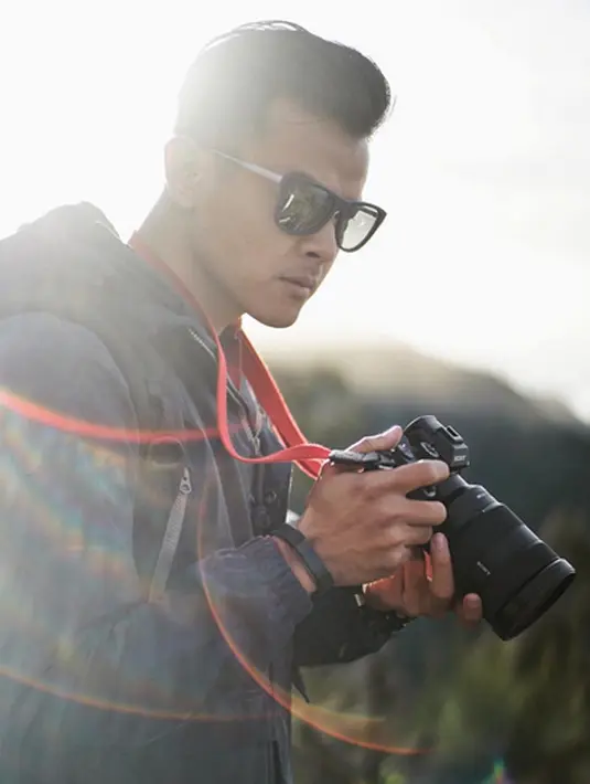 "Kita kaya melihat kalau ini tempelan-tempelan Bhineka Tunggal Ika, Pancasila, itu cuman tempelan waktu SD aja. Jadi kaya orang-orang dewasa sekarang melupakan itu,” tambah Dion Wiyoko. (Instagram/dionwiyoko)