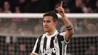 10. Paulo Dybala - Menjadi bayang-bayang Lionel Messi memang tidak menyenangkan. Terbukti penampilan magis bersama Juventus tak membuat pemain 24 tahun tersebut terpanggil membela timnas Argentina. (AFP/Marco Bertorello)