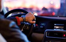 Kok Bisa, Istri Ketinggalan di Pom Bensin Suami Terlalu Asyik Nyetir Baru Sadar Setelah 300 Km