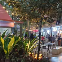 Melihat destinasi kuliner baru dengan konsep Jawa modern (Pasren Asthana)