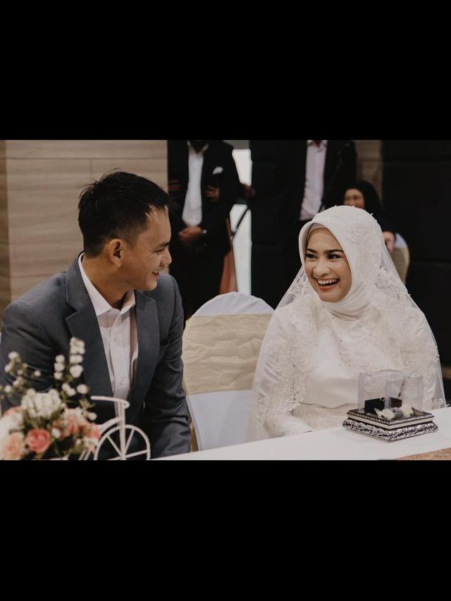 Momen Pernikahan Ikke Nurjanah dan Karlie Fu. (Sumber: Instagram/@ikkenurjanah0518 )
