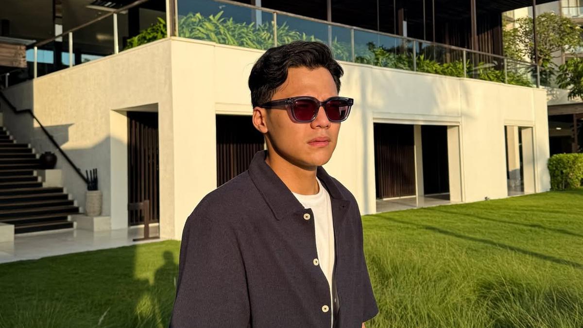 6 Gaya Cakrawala Airawan Syuting Sinetron SCTV Istiqomah Cinta, Kasual dan Formal Penuh Karisma