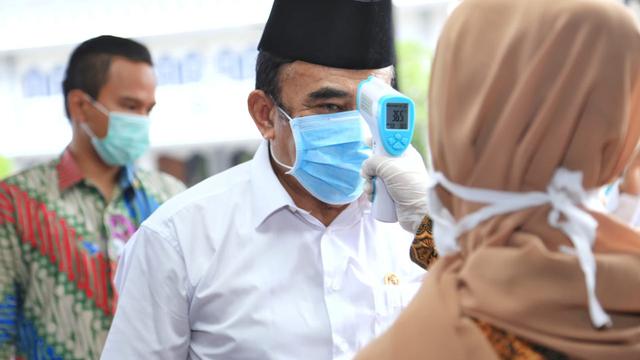 Menag Fachrul Razi Mengunjungi RS UIN Ciputat