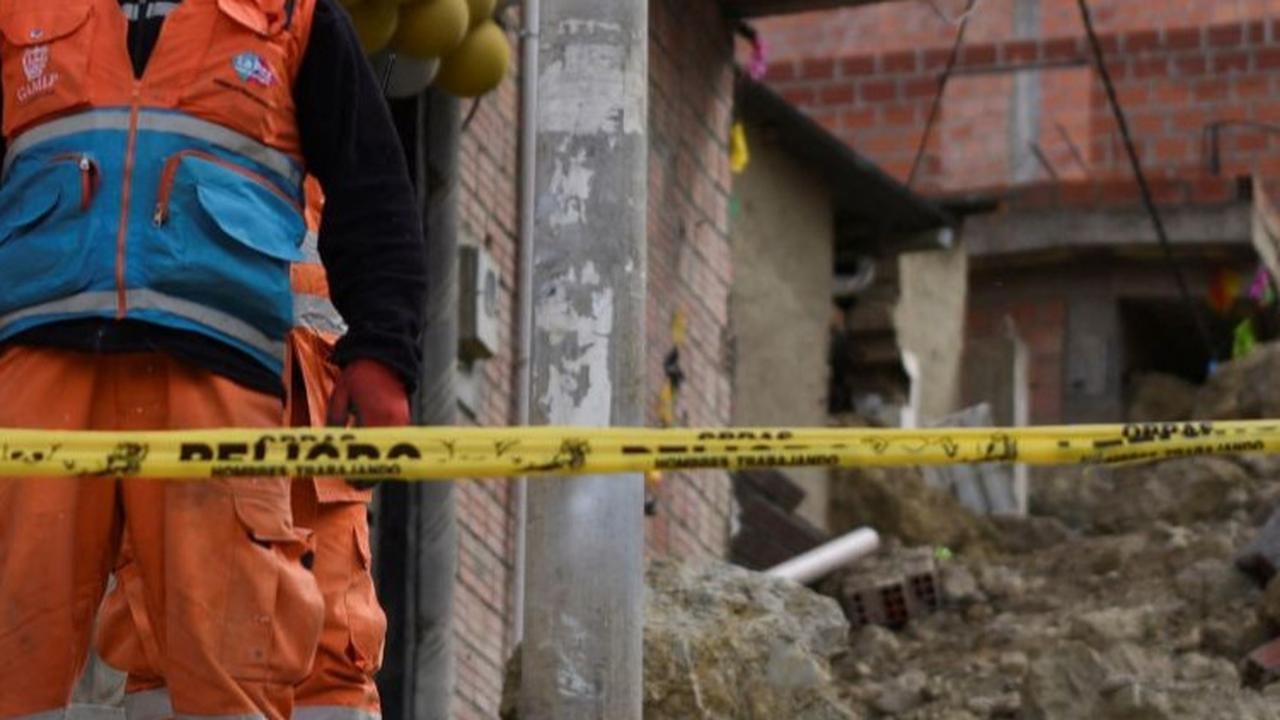 FOTO: Curah Hujan Bolivia Cetak Rekor Tertinggi, Bencana Longsor Kubur Rumah-Rumah hingga Mobil Warga di La Paz