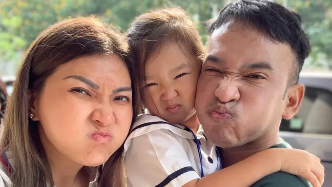 [Fimela] Ruben Onsu dan Sarwendah