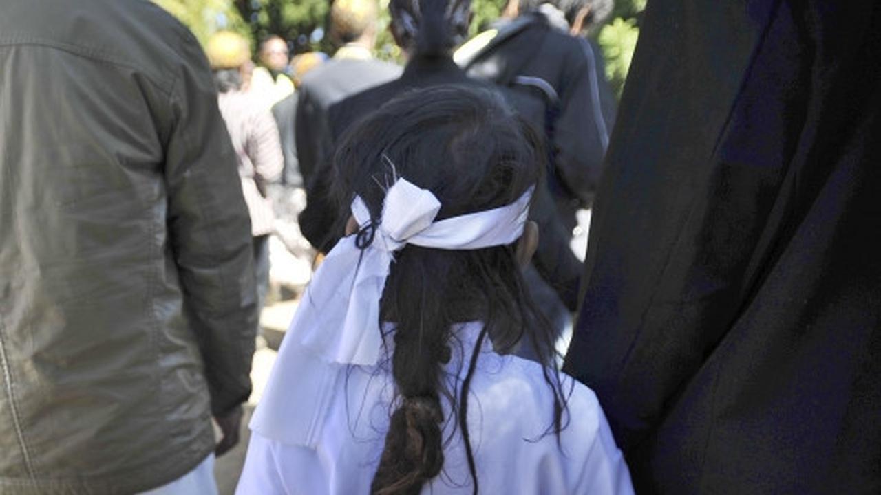 Ritual potong rambut anak gimbal ramaikan Dieng Culture Festival