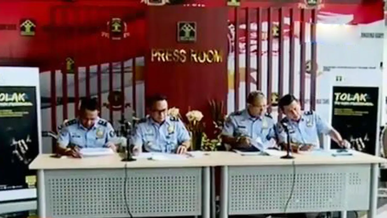  Syarat Paspor Baru Wajib Tabungan Rp 25 Juta Dihapus