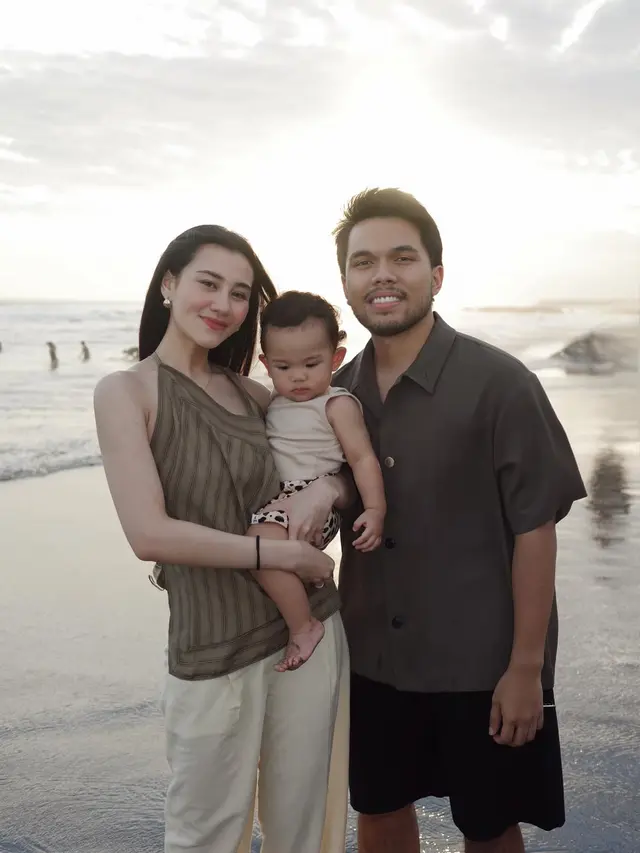 Outfit Tanpa Lengan Aaliyah Massaid Saat Liburan di Bali, Harganya Mulai Rp650 Ribuan hingga Rp8 Jutaan Bisa Jadi Inspirasi Cuaca Panas