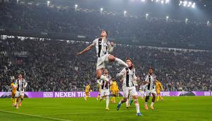 Dusan Vlahovic merayakan gol pertama Juventus dalam pertandingan Serie A antara Juventus dan Udinese di Turin, Italia, Rabu, 29 Oktober 2025. (Fabio Ferrari/LaPresse via AP)&nbsp;&nbsp;&nbsp;