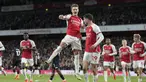 Pergantian pemuncak klasemen sementara Liga Inggris kembali pada pekan ke-31 Premier League 2023/2024. Liverpool yang belum berlaga pada pekan ke-31 harus kembali dikudeta posisinya sebagai pemuncak klasemen oleh Arsenal yang sukses meraup tiga poin penuh berkat kemenangan 2-0 atas Luton Town, Kamis (4/4/2024) dini hari WIB. Dua gol kemenangan The Gunners dihasilkan oleh sang kapten, Martin Odegaard (24') dan gol bunuh diri bek Luton asal Jepang, Daiki Hashioka di penghujung babak pertama. (AP Photo/Frank Augstein)