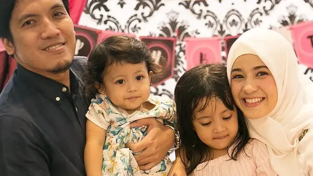 [Bintang] Ulang Tahun Anak Desta dan Natasha Rizky