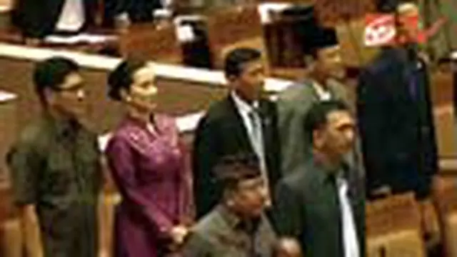 Anggota DPR Berdoa untuk Korban Sukhoi