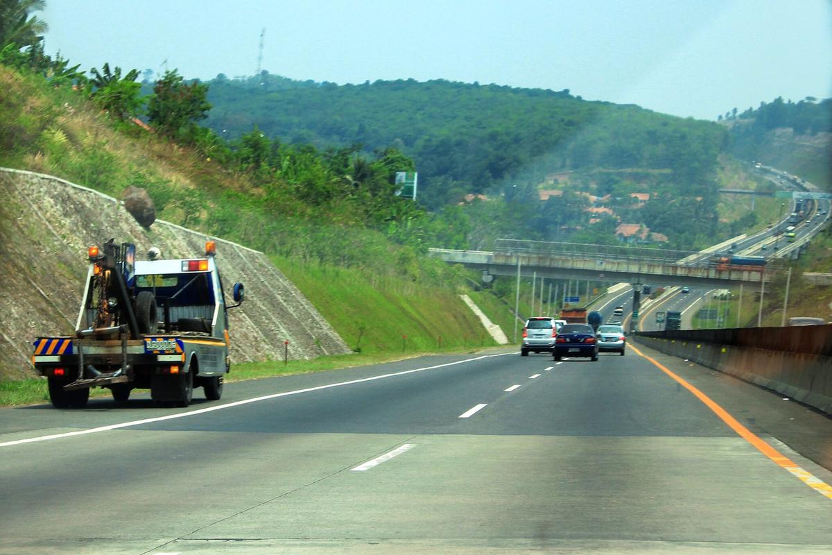 tol cipularang