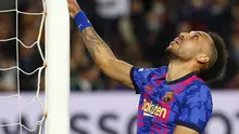 Langkah Barcelona di Liga Europa 2021/2022 terhenti. Pasukan Xavi tumbang 2-3 dari Eintracht Frankfurt pada leg kedua perempat final di Camp Nou, Jumat (15/4/2022) dini hari WIB. (AP/