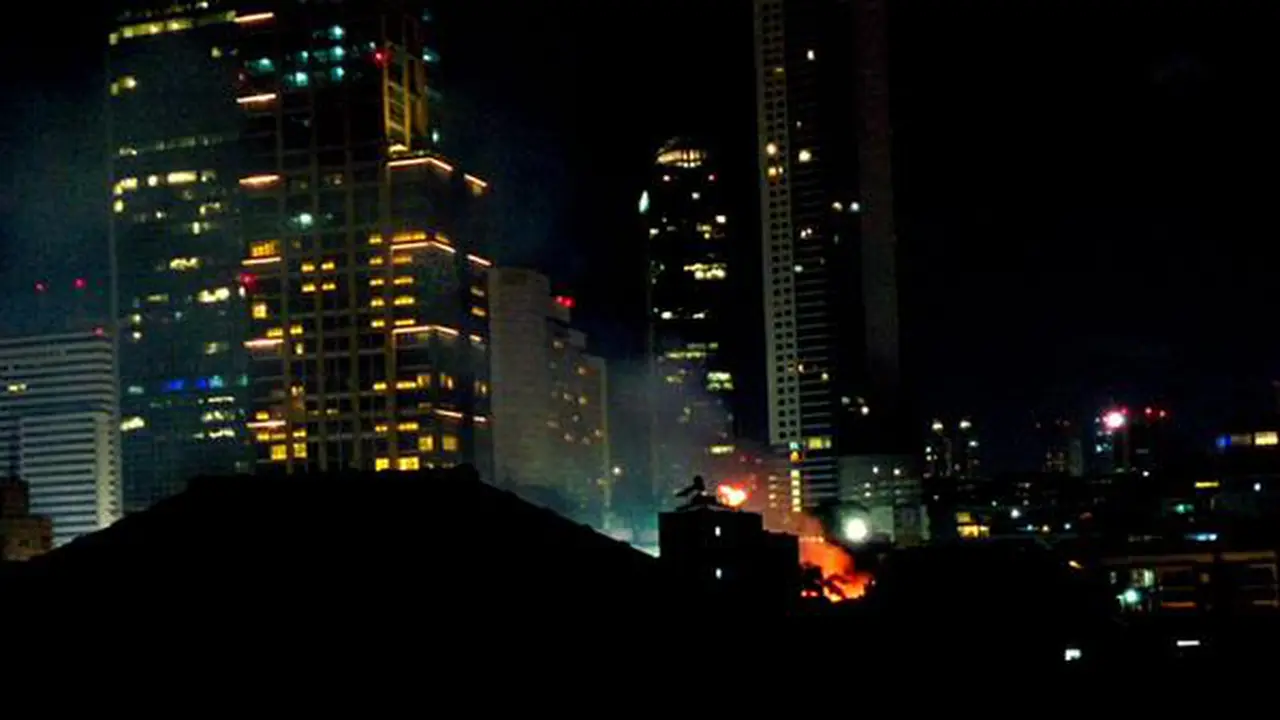 Kebakaran di area belakang Plaza Indonesia