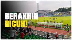 Berita Video, laga Deltras FC Vs Persibo Bojonegoro pada Sabtu (11/1/2025) berakhir ricuh.