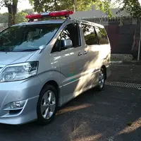 Ambulans Toyota Alphard bernopol  B 877 LO ini menjadi kendaraan terakhir yang dinaiki oleh Olga Syahputra di dunia. Foto: Ruben Silitonga