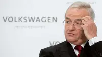 Sebuah surat kabar asal Jerman melaporkan bahwa VW akan segera memecat sang CEO, Martin Winterkorn menyusul skandal penipuan emisi gas. 