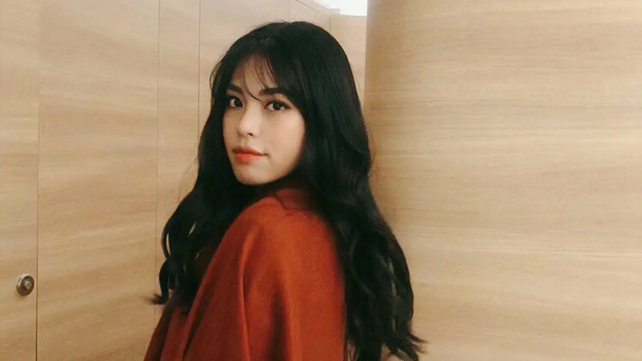 Kini Jadi Dosen Praktisi, Ini 6 Potret Terbaru Kamasean Idol