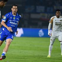Thom Haye, gelandang Persib Bandung saat laga melawan Dewa United di BRI Super League 2025/2026. (Dok. ileague.id)