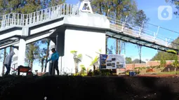 Bahkan jembatan yang berlokasi di Desa Ngadisari, Kecamatan Sukapura, belum diresmikan. Padahal banyak wisatawan yang menanti. (merdeka.com/Arie Basuki)