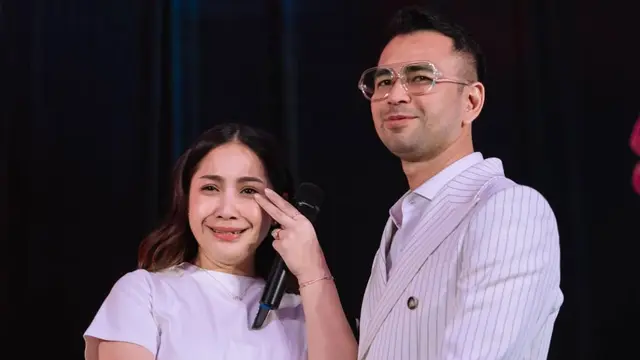 Suasana penuh haru di ulang tahun Raffi dan Nagita. (credit:instagram.com/raffinagita1717)