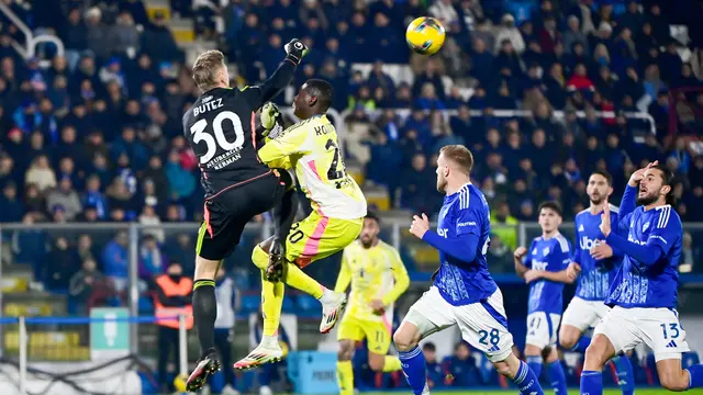 Foto: Aksi Kolo Muani Cetak Gol dari Sudut Sempit, Juventus Jinakkan Como