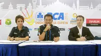 Semangat para pecinta bulutangkis Indonesia yang hadir ke Istora Senayan membuat ajang BCA Indonesia Open menjadi luar biasa