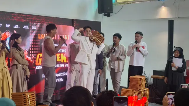 Para pemain Ganteng-Ganteng Genteng. (Ratnaning Asih/ Liputan6.com)