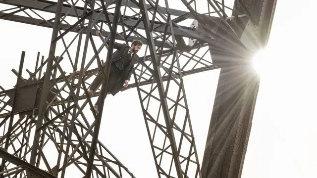 Salah satu adegan film Eiffel. (Foto: Dok. VVZ Productions/ IMDb)