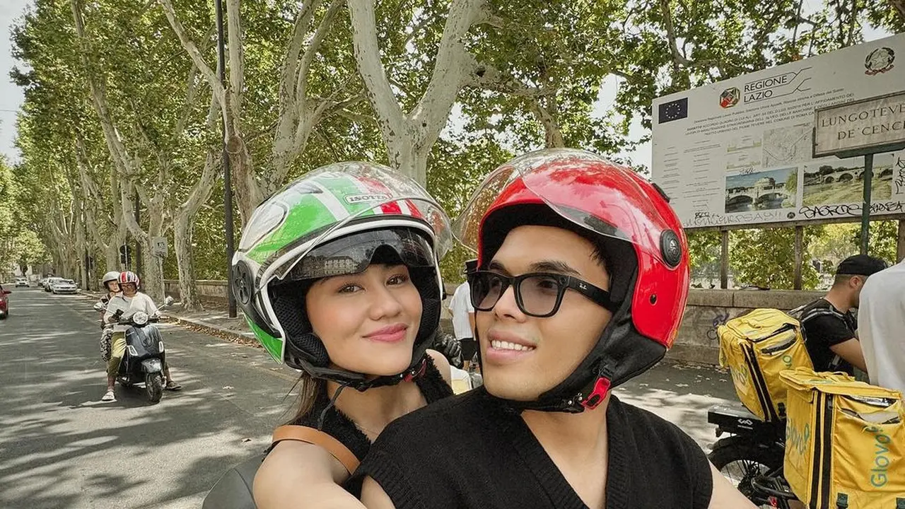 Bulan Madu ke Italia, Thariq Halilintar Wujudkan Impian Boncengi Aaliyah Massaid di Roma