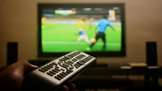 Ilustrasi menonton pertandingan sepak bola, jadwal pertandingan