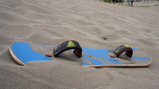 pacu Adrenalin, Sandboarding di Gumuk Pasir Parangkusumo