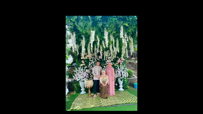 Tengku Firmansyah dan Cindy Fatikasari Nikahkan Putri Sulungnya, Banjir Doa dari Warganet