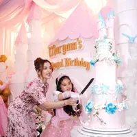 Intip pesona glamor Ayang, putri Tasya Farasya rayakan ulang tahun ke-6 (@tasyafarasya)