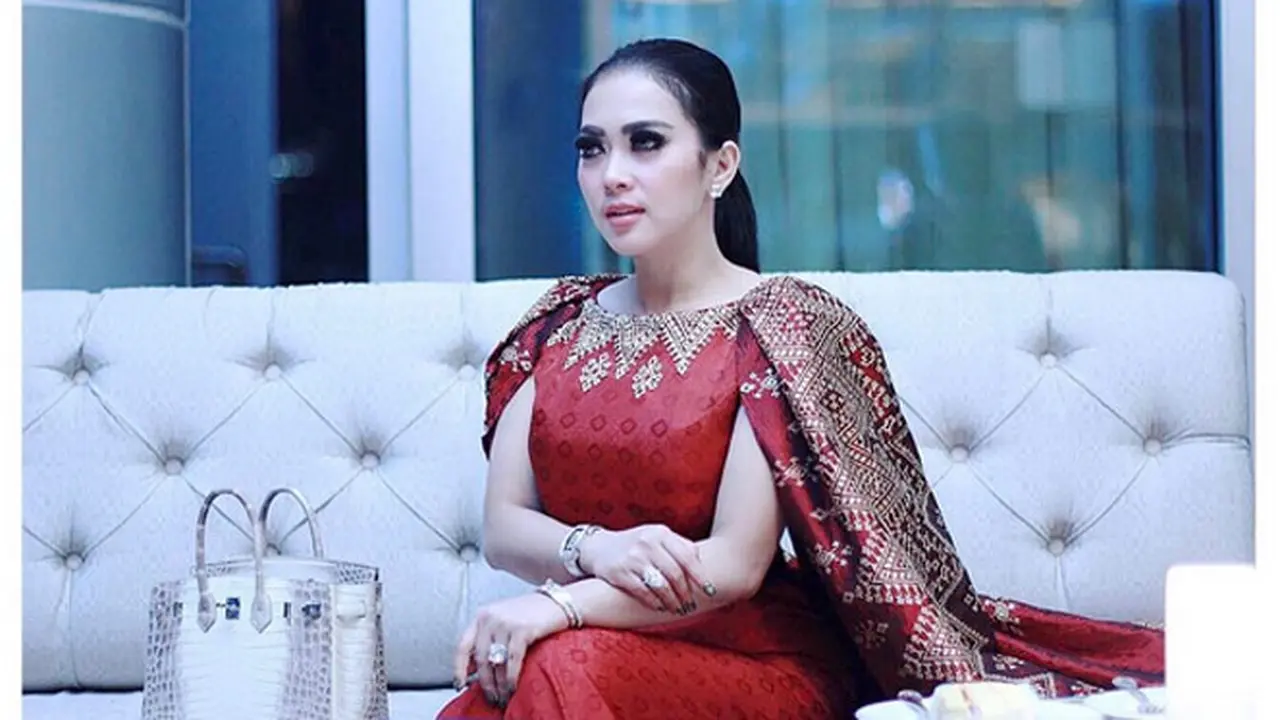 [Bintang] Syahrini