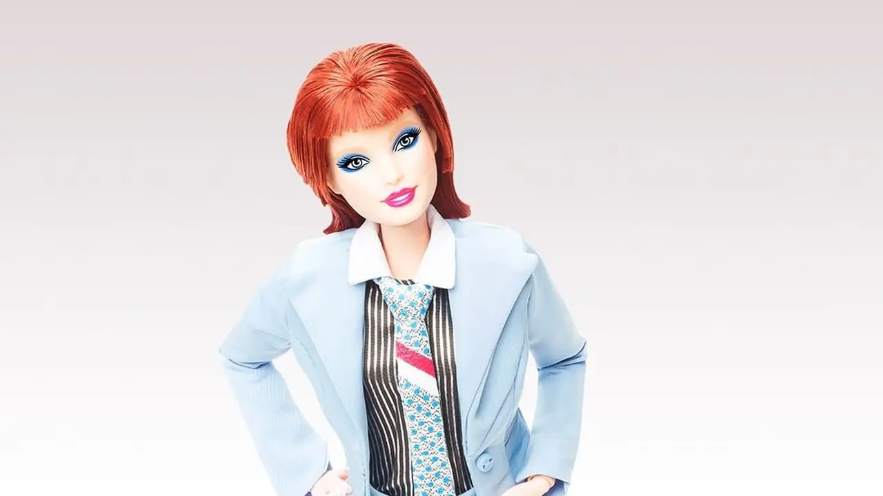 Penampakan David Bowie dalam Wujud Barbie yang Dramatis, Selebrasi Album Hunky Dory