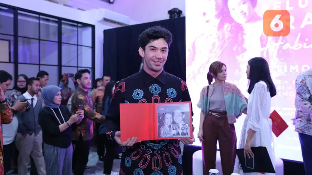 [Fimela] Reza Rahadian